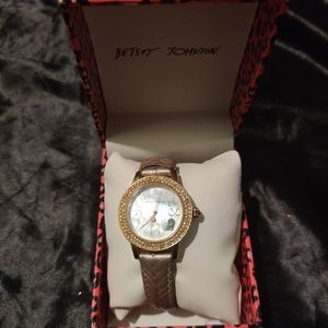 Beautiful Vintage Betsey Johnson watch with genuine leather wrist band